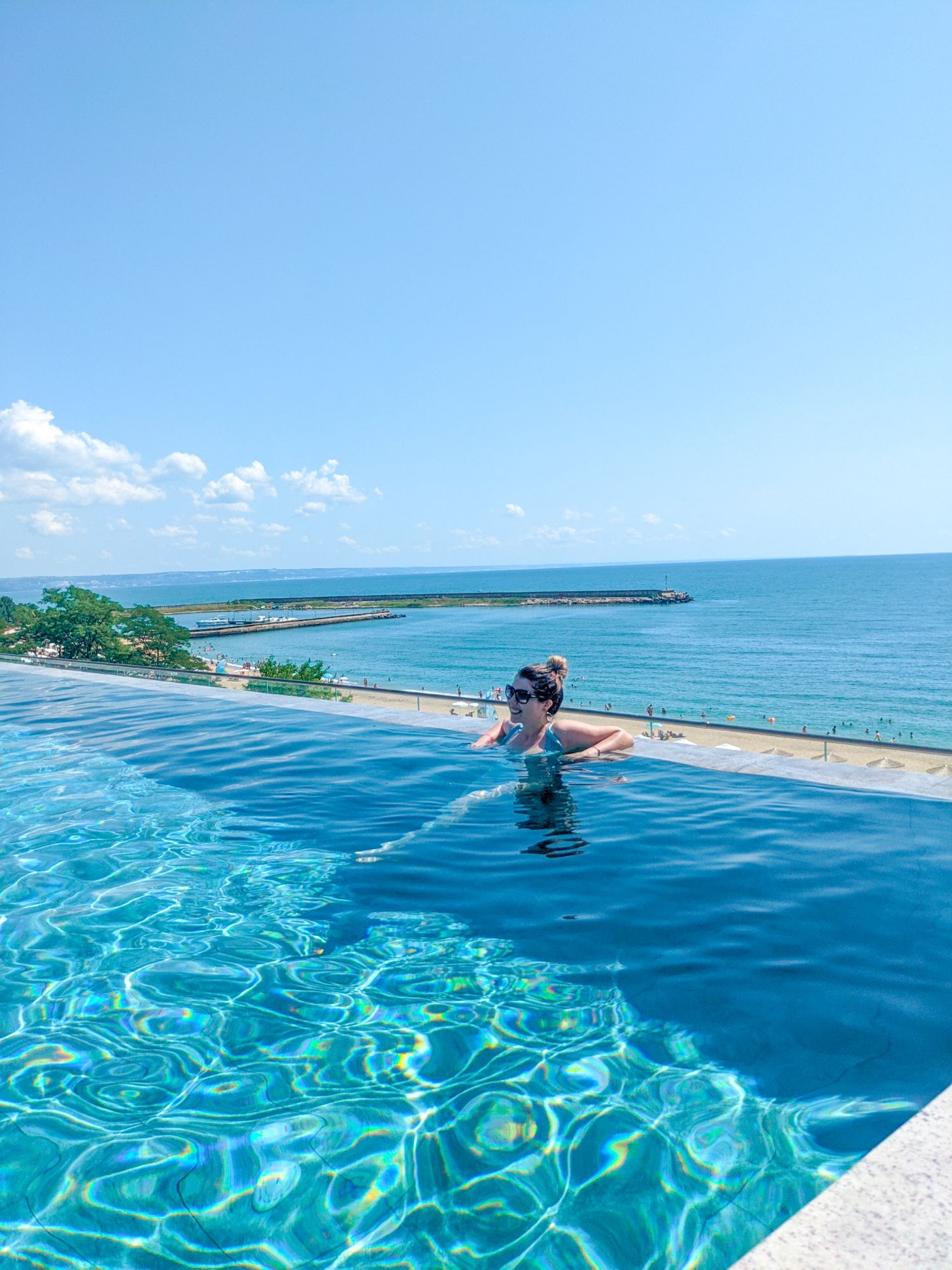 hotel encanto piscina bulgaria