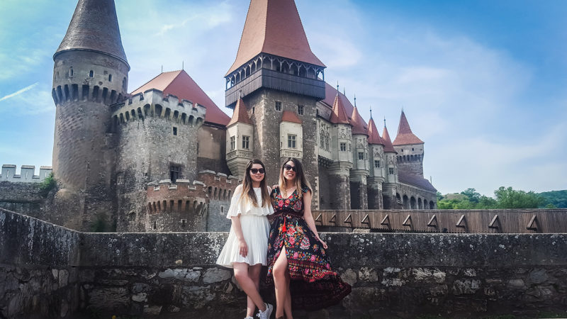 castelul corvinilor anotherside of me sisters